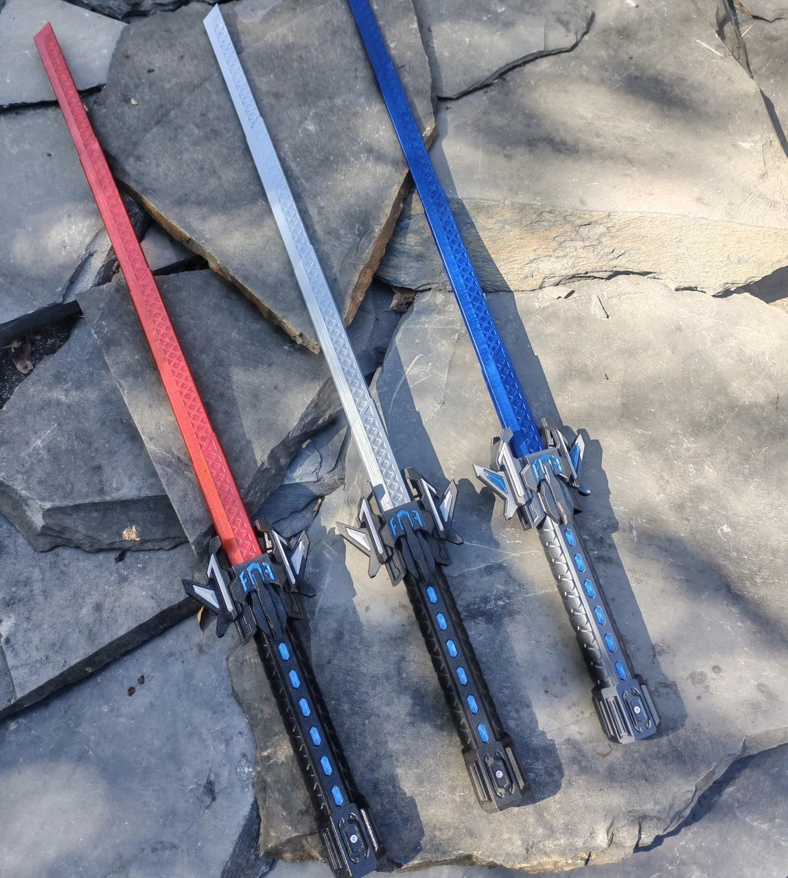 3D Printed Retractable Sword with Mecha-Style Trigger Switch (Generation 3)